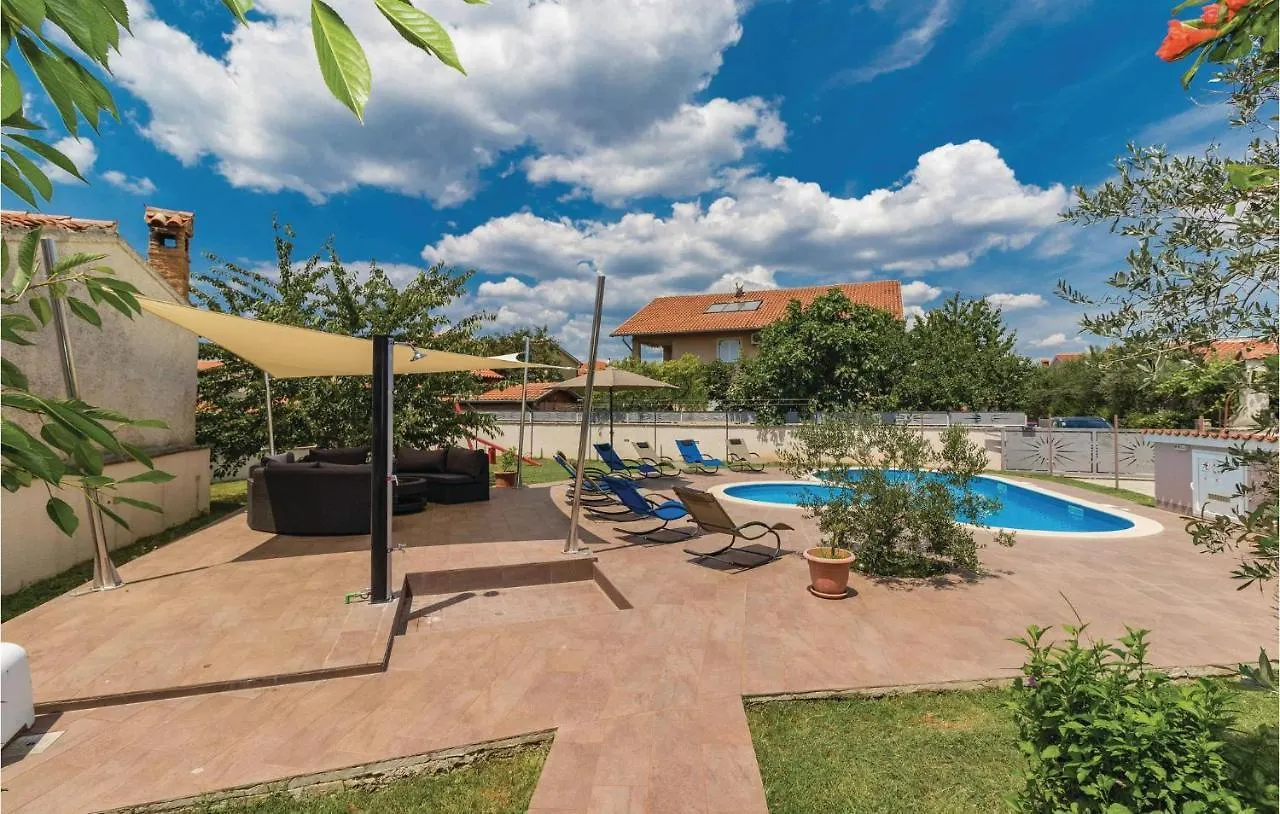 Gorgeous Home In Pula With Wifi Holiday home